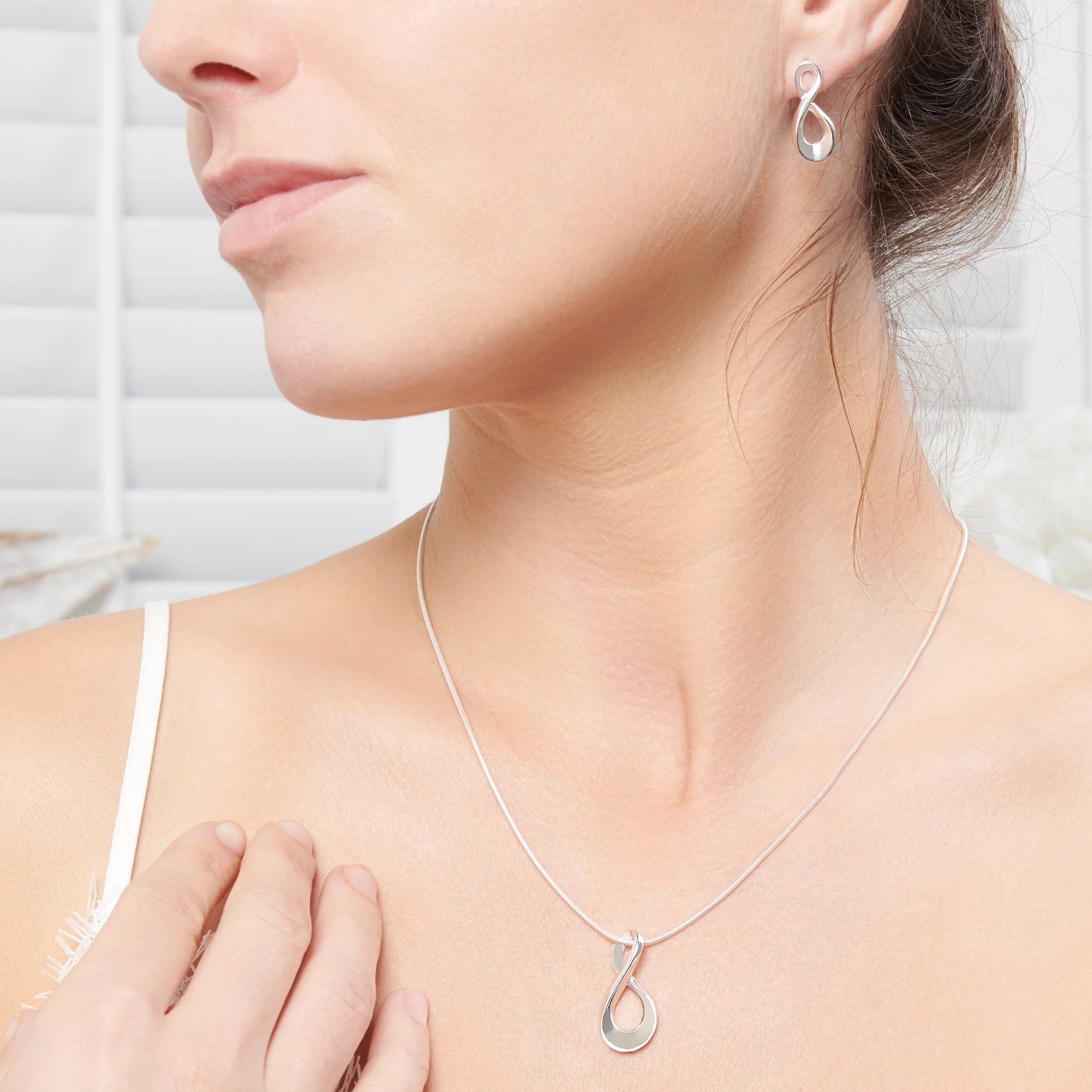 Forever Silver Pendant - Image 4