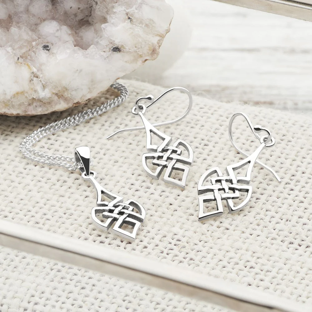Siochain Silver Pendant - Image 3